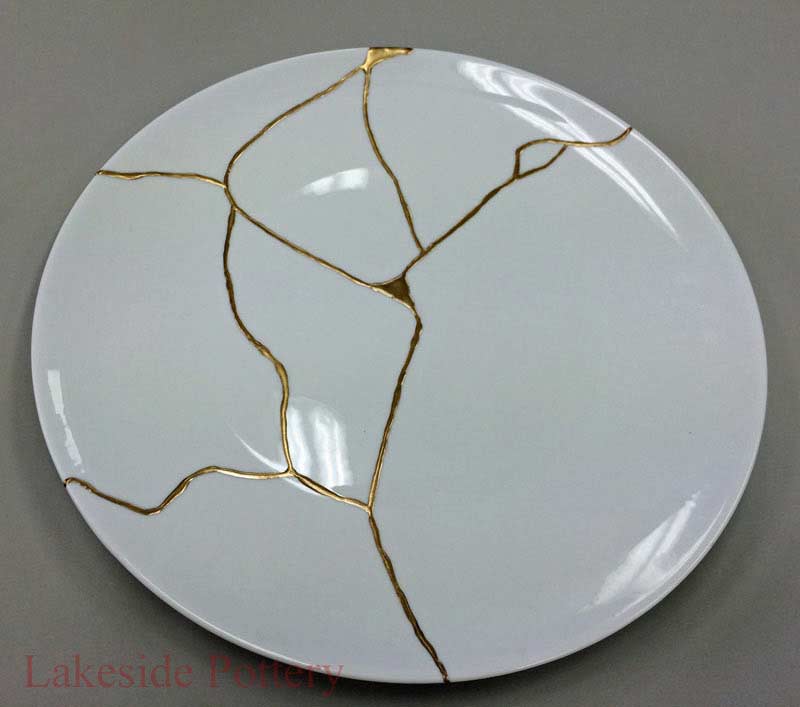 large-white-kintsugi-plate